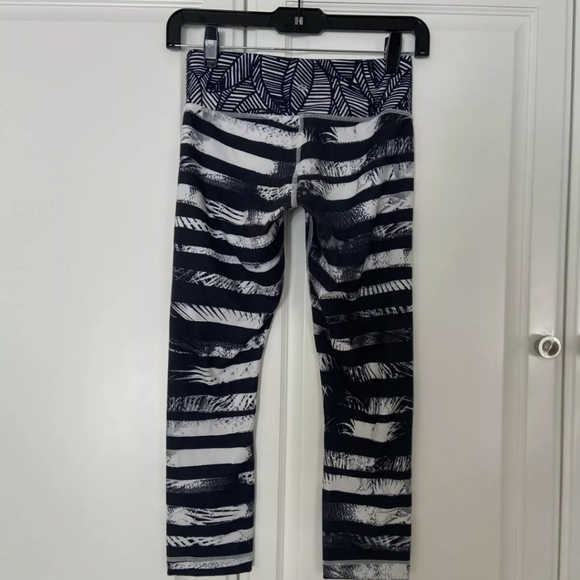 🥳HP🥳Lululemon Wunder Under Striped Shady Palms 4 - Picture 6 of 9